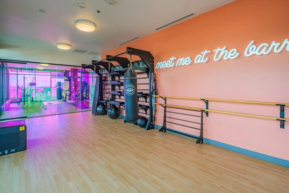 Comfy 1bd - Dt, Pool, Gym, Parking, High Rise * Phoenix